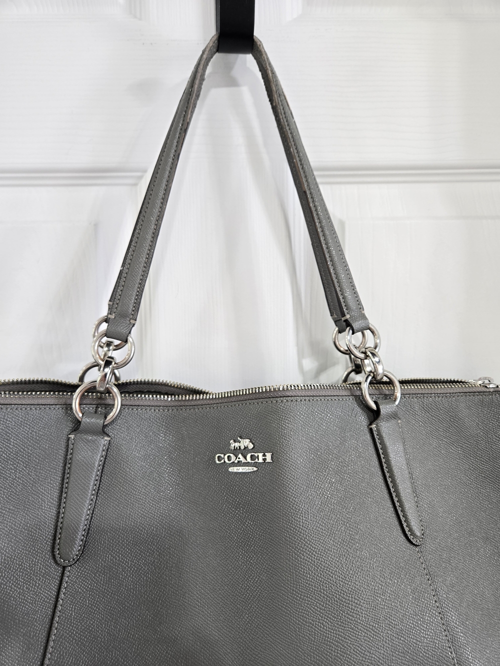 COACH Gray Leather Tote Bag with Silver Hardware - Picture 3 of 8